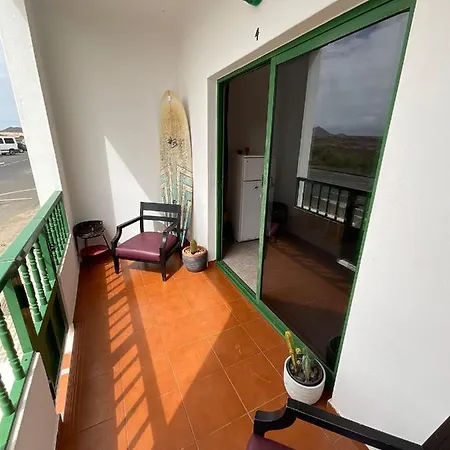 Habitacion Privada En Piso Compartido En Famara Beach Apartment *